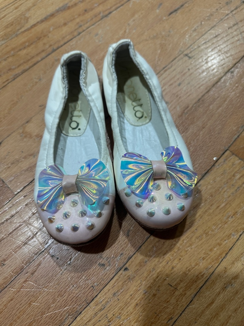 Simonetta White Girls Ballet Flats with Iridescent Bow